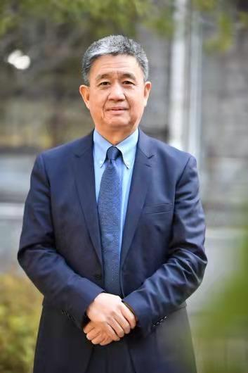 北京师范大学中国公益研究院院长、民政部原社会福利和慈善事业促进司司长王振耀